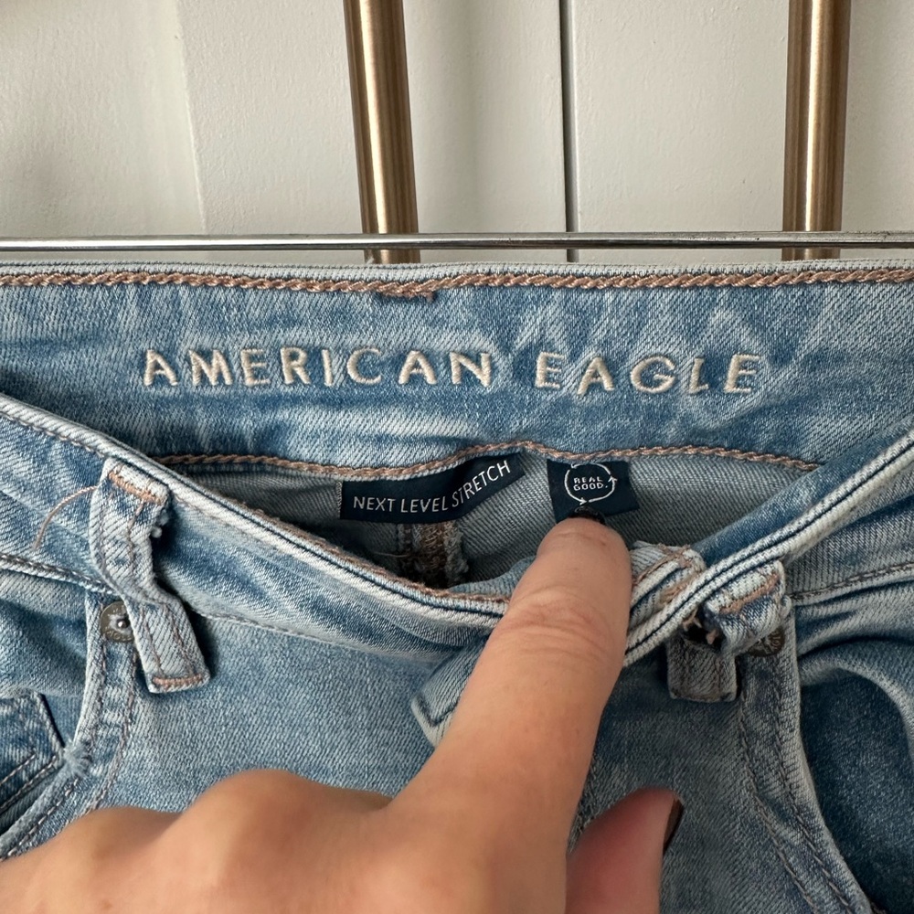 American Eagle Outfitters Light Blue Flare Jeans - Picture 5 of 6